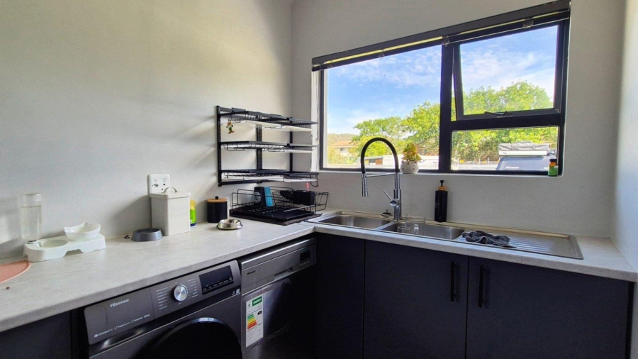 6 Bedroom Property for Sale in Riverside Western Cape